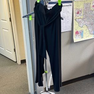 Women’s Dress Wide leg belted pants NWT 18/20